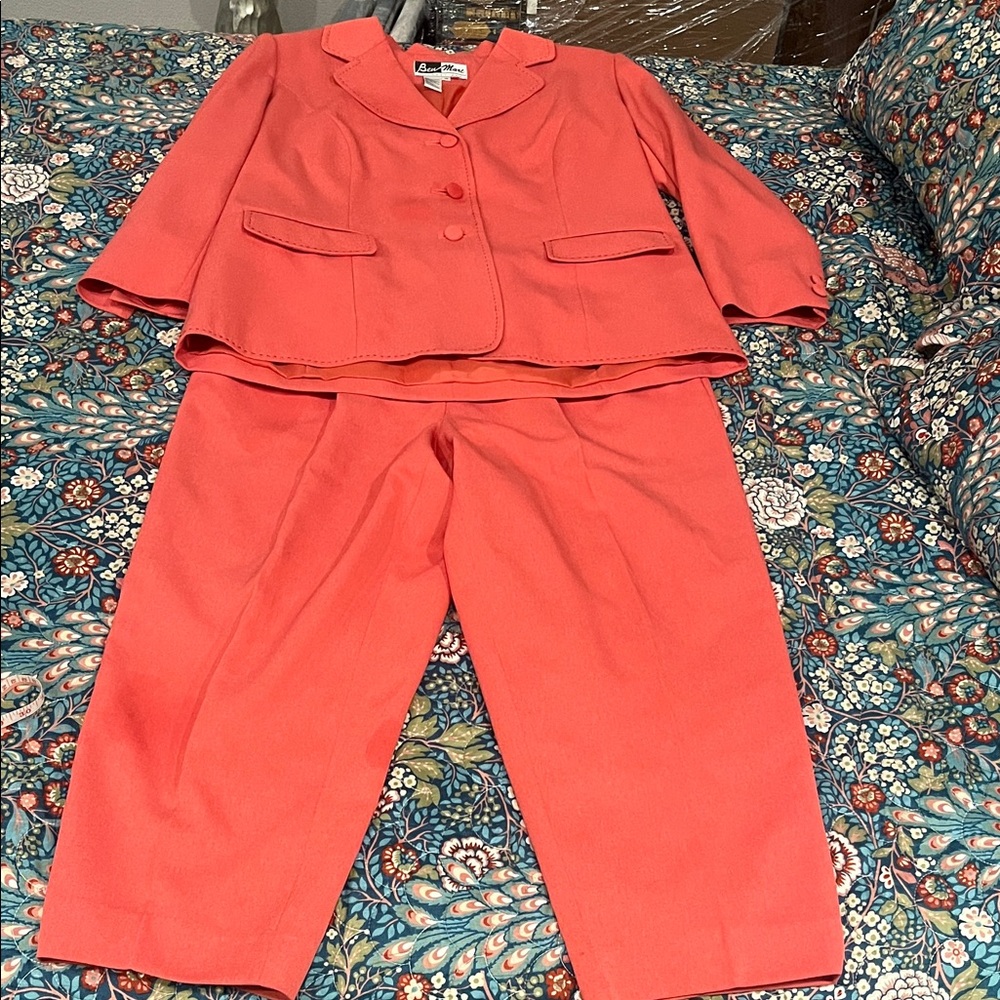 Ben Marc International vintage Women's Coral Pantsuit